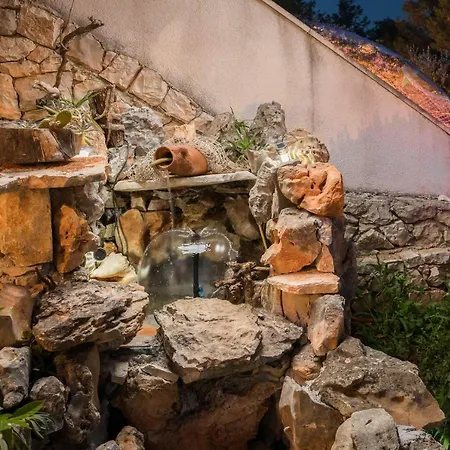 Dalmatinska Kuca Apartment Milna (Brac)